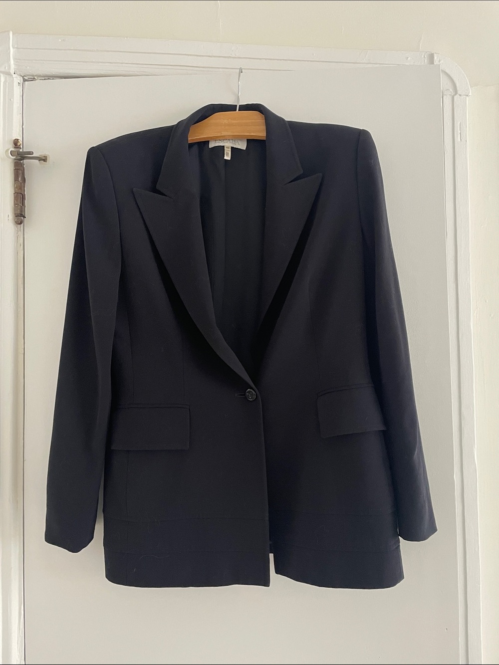 Escada black wool blazer